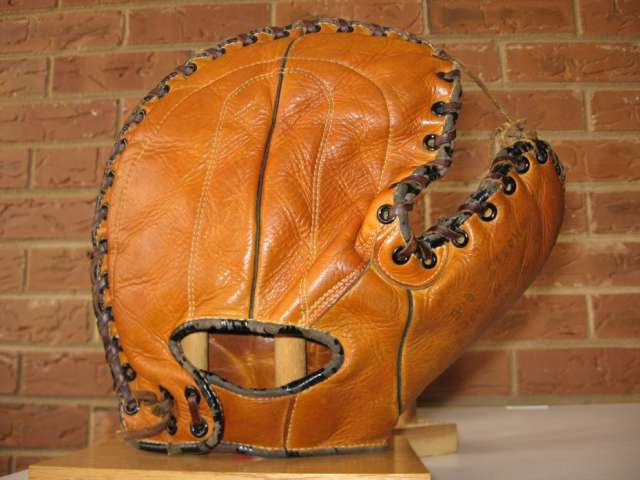 Buck Jordan Goldsmith B33 Back